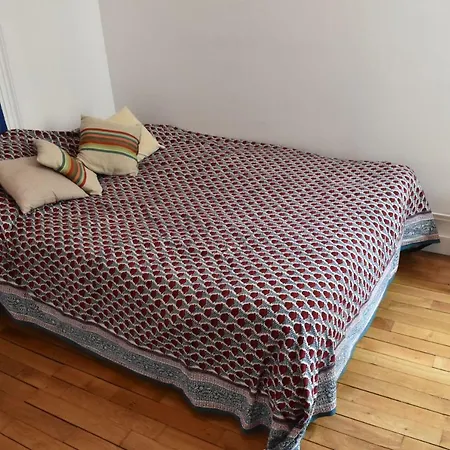 Stylish 2 Bedroom In Montmarte * Paryż